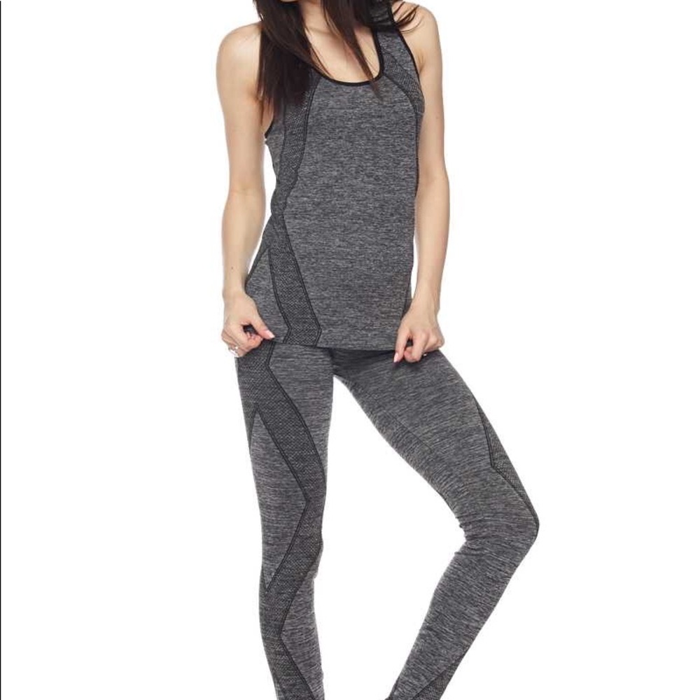 2 Piece Racerback Tank & Legging Set - Picture 8 of 9